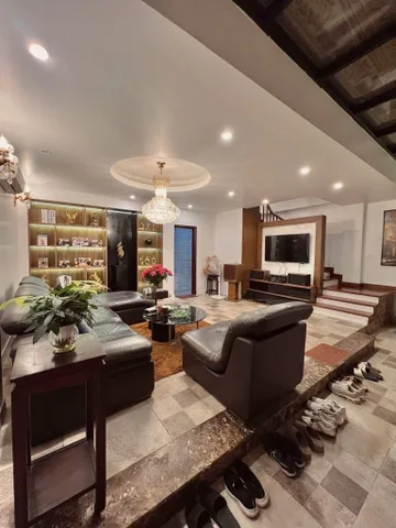 Bán Nhà Phạm Ngọc Thạch, 46m, 6T Có Thang Máy, Gần Hồ, Thể Dục Hàng Ngày. Giá 13,9 Tỷ