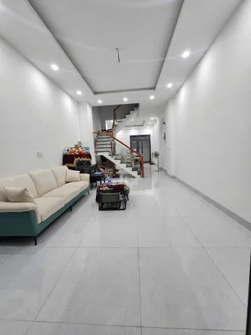 Hơn 6tỷ nhà đẹp,mới xây vào ở ngay ,4 tầng (60m2) ngay HỒ HỌC LÃM, hẻm xetải thông (260526).