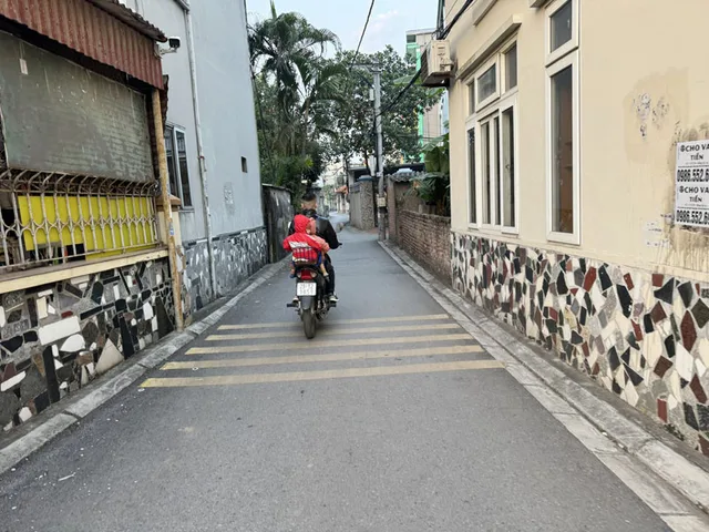 Cần bán 82,8m2 đất thôn Hội, Gia Lâm. Cách 20m ra hồ điều hòa, cách chợ Vàng 200m