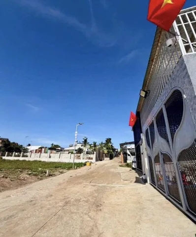 Đất đường Ung Văn Khiêm 200 Y Wang cũ 5x35m bán 1tỷ700