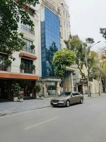 Nhà đẹp mặt phố cổ khu Hai Bà Trưng 🌟 Vỉa hè rộng đường 2 chiều – Lô góc độc tôn 103m2 x 6 tầng nhỉnh 1xx tỷ