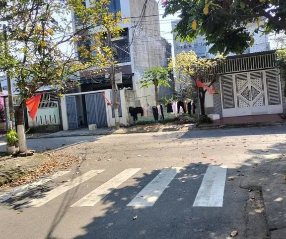 Bán nhà mặt tiền đường 5m5 Xuân Thiều 8, sát biển Liên Chiểu, chỉ 4 tỷ 150 tl