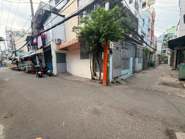 Nhà Phan Văn Trị - Lê Quang Định - Hồ Xuân Hương 1/ - Sát chợ Bà Chiểu - 50m2 3tầng BTCT chỉ 6tyxiu