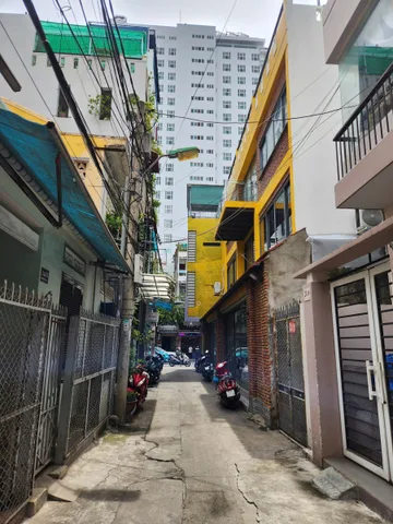 Bán nhà hẻm 3m đường  Nguyễn Thiện Thuật, phường Nha Trang, giá bán chỉ hơn 15 tỷ