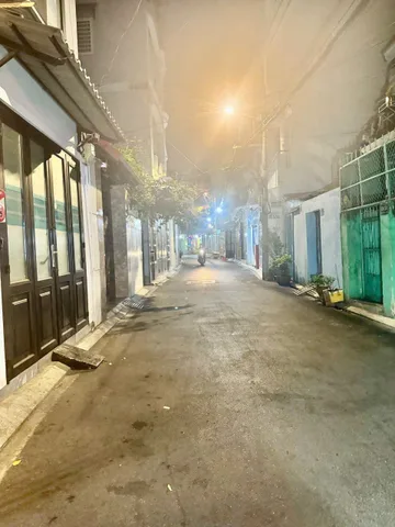 Nhà hẻm xe hơi Nguyễn Kiệm 2 mặt tiền trước sau, 2 tầng 4PN, 76m2. Nhà còn mới vào ở ngay