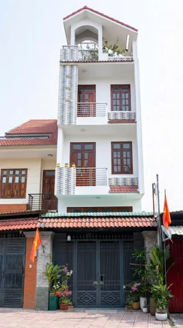 BÁN NHÀ MẶT TIỀN ĐƯỜNG SỐ 8, PHƯỜNG LINH TRUNG (81,9M2) 12.7 TỶ. LH:0387781833 - 0835420124.