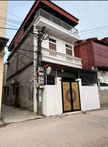 BÁN GẤP NHÀ 3 TẦNG LÔ GÓC- ĐƯỜNG OTO TRÁNH  KINH DOANH- SÁT KCN ĐẠI ĐỒNG