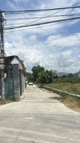 🔴 Đất Đẹp, Phù Hợp An Cư Hay Đầu Tư Tại Phường Nam Nha Trang - Chuẩn Sổ Hồng 131m2 / Chỉ 2 tỷ 050tr 

👉 Phước Trung 2, Phường Nam Nha Trang ( Phước Đồng cũ )
      • Gần trường mầm non Thiên Phước , ô tô vô đến đất. 
     • Ngang 7m6  - 60 thổ , 71.2 