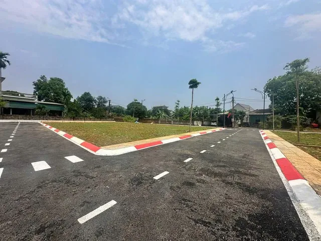 chính chủ cần bán gấp lô đất 100m2 ngay cổng trường tổ hợp DHQG