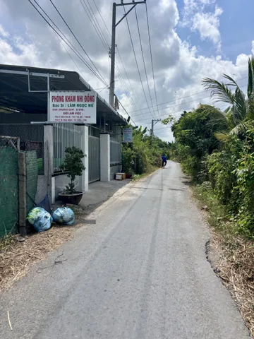 🏡 BÁN NỀN 150M² khu vực bình hòa trường lạc ô môn nay thuộc PHƯỚC THỚI – Ô MÔN 🌿
💰 Giá: 1 tỷ 150 triệu (thương lượng)

📐 Diện tích: 5.5m × 28m = 150m²
🏠 Thổ cư: 110m² – Hướng Đông Nam

📍 Vị trí: Rạch Vạn Lịch, Phước Thới – Ô Môn
• Thông ĐT 923 & 92