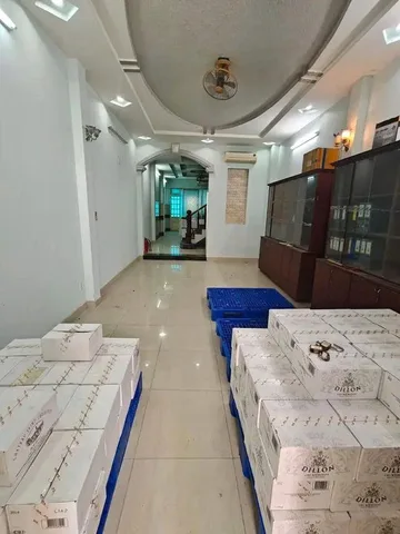 **HXH Khu Y Tế Kỹ Thuật Cao - 3 tầng + sân thượng - 4x25.5m - 100m2 - 7.1 tỷ