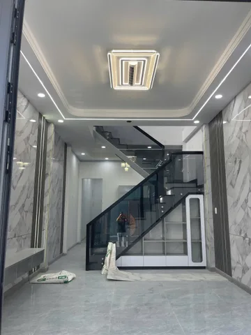 Bán Nhà 1Lầu 1Trệt Đầy Đủ Công Năng .68m2.  3Pn. Chỉ 2Tỷ850Tr