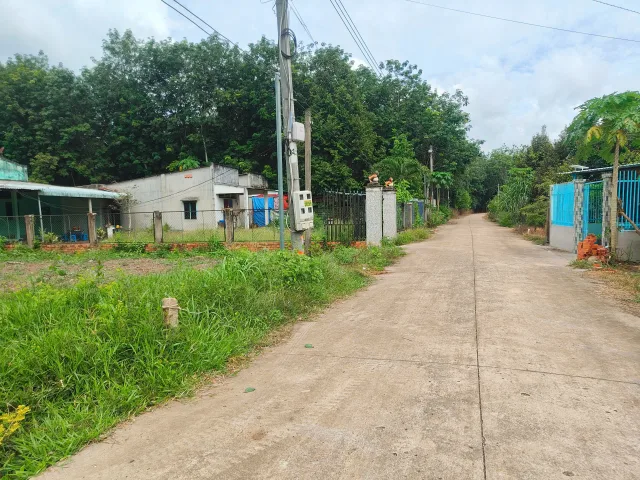 340tr/233m2 đất THỔ CƯ tại TP. Hồ Chí Minh, gần Khu Công Nghiệp. Bán lỗ gấp, gọi 0903263878 xem sổ đất