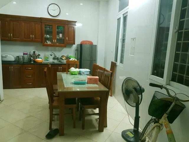 Cho Thuê Nhà Ngõ 295 Bùi Xương Trạch 37M² 4 Tầng 4 Ngủ - Full Nội Thất - Nhà 2 Mặt Ngõ - Ô Tô Đỗ Cửa - Giá Thuê 11tr