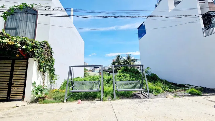 🔴 Kẹt Vốn Gả Nhanh - Lô Đất Ngay Hẻm Đường 2/4 ( Phường Vạn Thắng ) Trung Tâm Nha Trang - Gần Biển - Gần Chợ Đầm Chỉ 2,5 tỷ