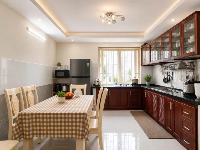 KHU HIẾM Có khó tìm tại TT Sài Thành,  NGUYỄN VĂN CỪ – BẾN THÀNH – QUẬN 1 – 4 TẦNG – CHỈ 22.9 TỶ