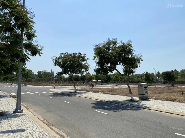 SIÊU PHẨM ĐẤT NỀN TP. ĐỒNG NAI GIÁP ĐẠI LỘ 60M - CÁCH SÂN BAY QUỐC TẾ LONG THÀNH 5KM - SẴN SỔ - CÔNG CHỨNG NGAY