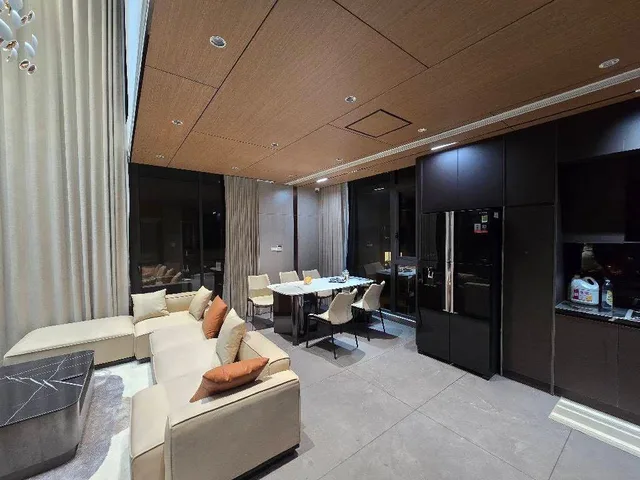 Bán nhà 51m² full thổ cư ngang 6.5m giá 27 tỷ tại Đường Cổ Linh Phường Long Biên