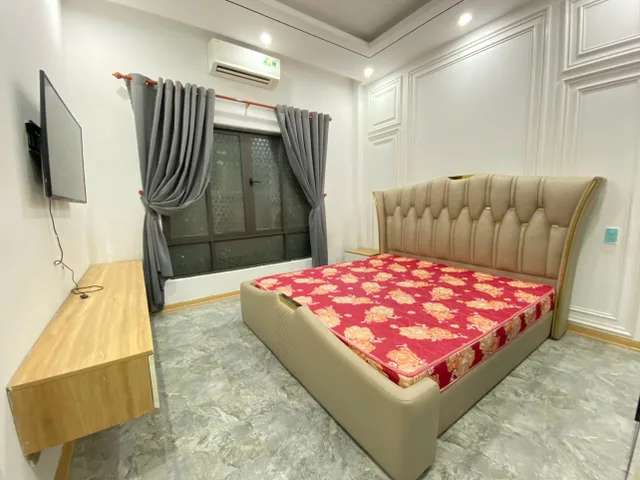 Bán nhà 3 tầng mới MT đường Phùng Chí Kiên, gần biển Nguyễn Tất Thành, giá 7 tỷ 5 tl