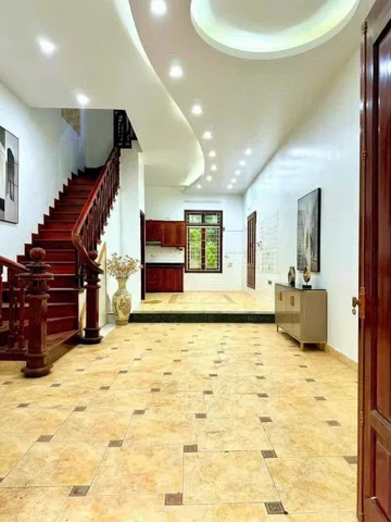 Cho Thuê Nhà Mặt Ngõ 82 Chùa Láng 58M² 5 Tầng - Đường Ô Tô Tránh - Kinh Doanh Đa Dạng - Giá Thuê 35tr