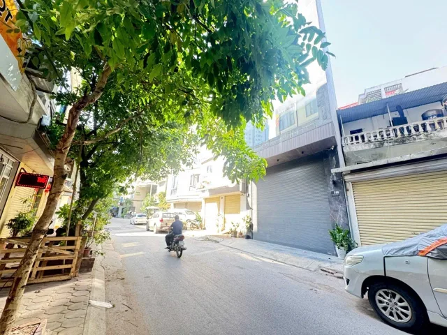 Bán nhà Mặt phố Đồng Cổ 42m² full thổ cư ngang 3.8m giá 20.5 tỷ tại Phường Tây Hồ (MUA/BÁN BĐS nhắn tin Zalo 0862299066)