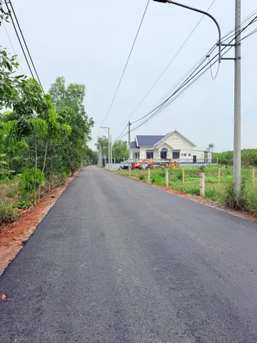 Bán gấp lô đất Bàu Bàng Bình Dương, hiện tại chủ sắp chuyển đi nơi khác. Xung quanh dân cư đông đúc, tiện ích đầy đủ, gần chợ, trường,..
