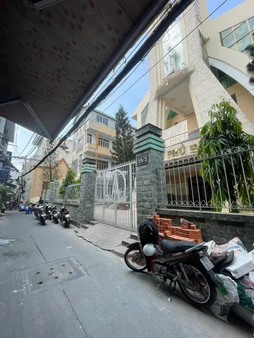 Bán nhà 2 tầng 43m2 Giá 4,3 Tỷ - hẻm thông ngày nhà thờ Phú Hòa đường Hoàng Xuân Nhị sát Bên Q.Tân Bình