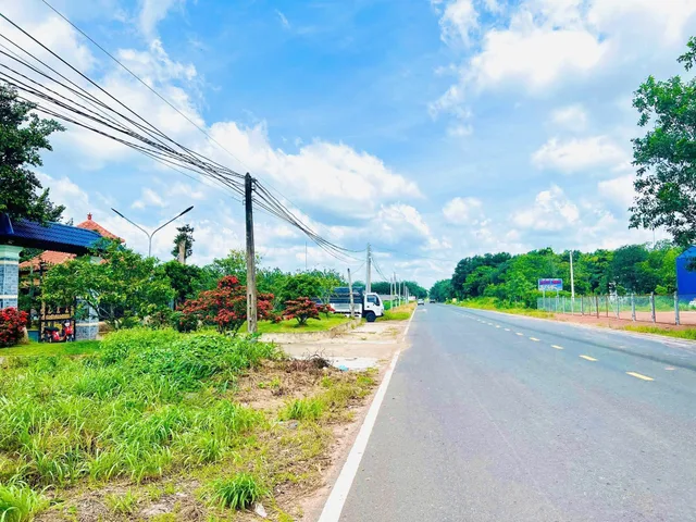 Bán Nhanh 1 cặp liền kề 510m2 nhựa to cao bá Quát ở chơn thành