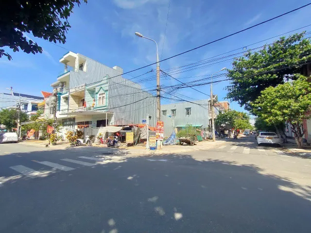 CHO THUÊ ĐẤT 2 MT VỊ TRÍ ĐẸP – NGÃ 3 VÕ DUY NINH & NAM THỌ 3 ,SƠN TRÀ-11TR