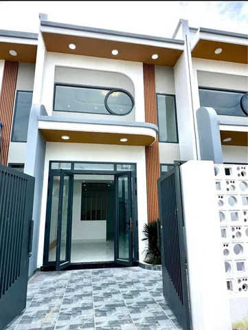 Nhà gần Biên Hòa. Nhà xây mới full thổ cư. Anh chị chỉ cần 400 triệu để mua