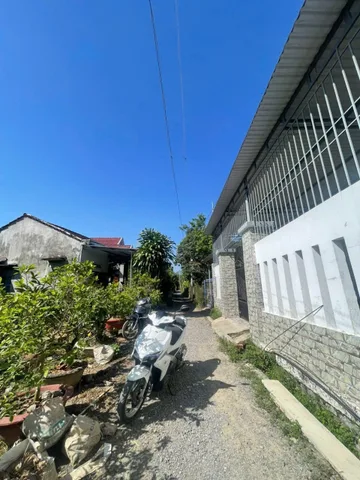 🔥CẦN BÁN NHANH LÔ ĐẤT, THÔN PHÒ THIỆN, XÃ DIÊN PHƯỚC, DIÊN KHÁNH 
✅Vị trí cách UBND xã D.Phước và đường lớn TL2 là: 130m, cách TP. Nha Trang tầm 15km, 
✅Dt 234m2, có 100m2 thổ cư - 799tr
