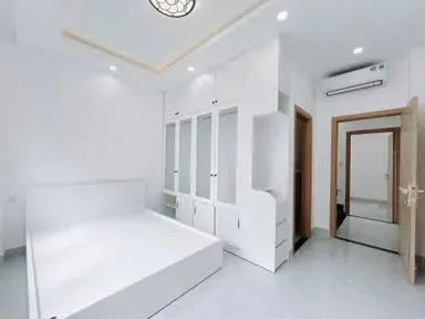 NHÀ MỚI - XE HƠI BỎ NHÀ - KHU BIỆT THỰ KIỀU ĐÀM - NHỈNH 1O TỶ