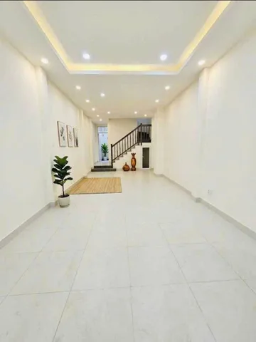 NHÀ Mặt Tiền Giá Tốt Đủ Công Năng - XE HƠI ĐẬU CỬA  Sát VÕ VĂN KIỆT