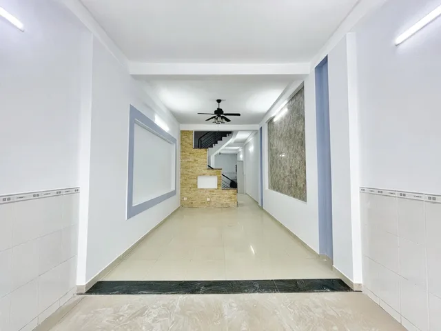 BÁN NHÀ LÊ VĂN QUỚI 85M2 4 TẦNG HXH VÀO NHÀ 7.8 TỶ 5PN BÌNH TÂN GIÁP TÂN PHÚ