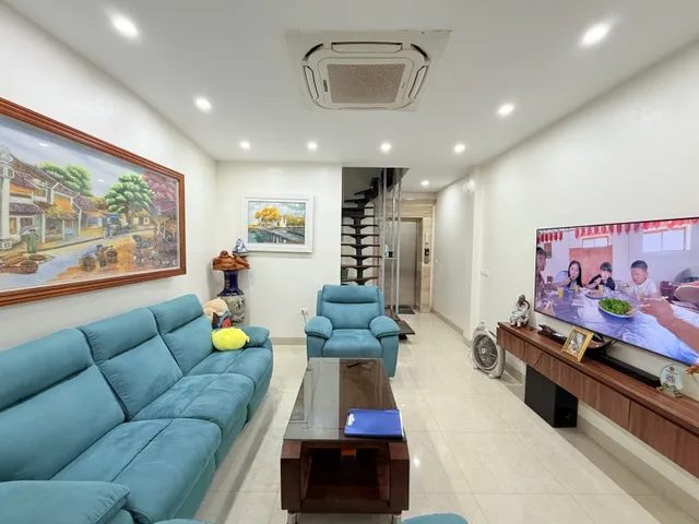 Bán Nhà Đội Cấn Ba Đình 45m2 6 Tầng Thang Máy | Gần Hoàng Hoa Thám | Nhà Đẹp Dân Xây
