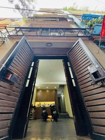 Bán nhà 50m² full thổ cư ngang 4m giá 15.9 tỷ tại Phường Phương Liệt