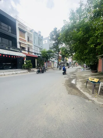 Bán đất 235m² full thổ cư ngang 12m giá 15.7 tỷ tại đường B Phường Hiệp Bình