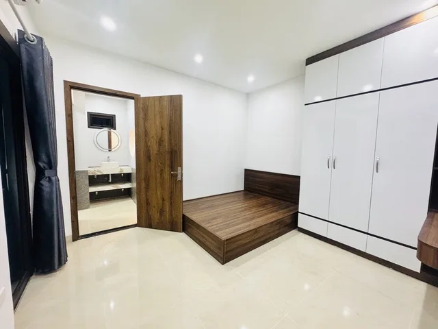 Nhà Đẹp Phố Nhổn 34m - 6 Tầng - Phố Nhổn - Chỉ  3 bước ra phố ĐH công Nghiệp