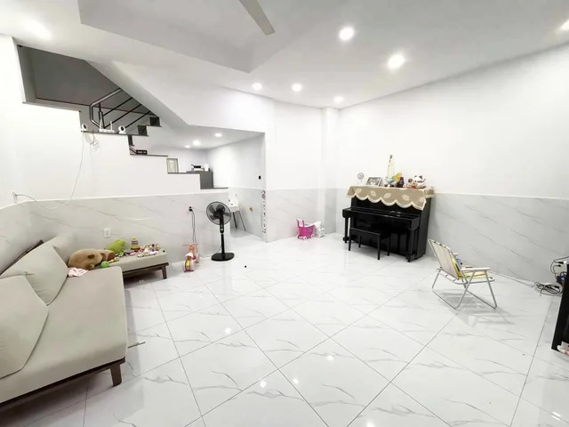 BÁN NHÀ CƯ XÁ PHÚ LÂM A QUẬN 6 54M2 4 TẦNG BTCT 3PN SÂN THƯỢNG 6.X TỶ