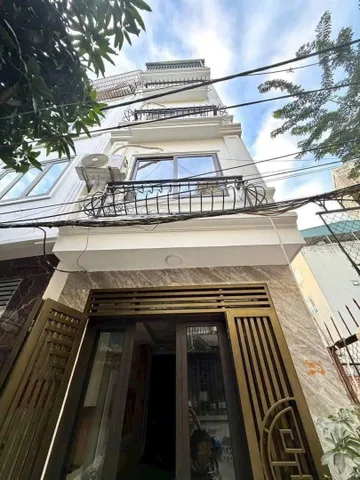 Nhà đẹp gần ngay bể bơi La Khê