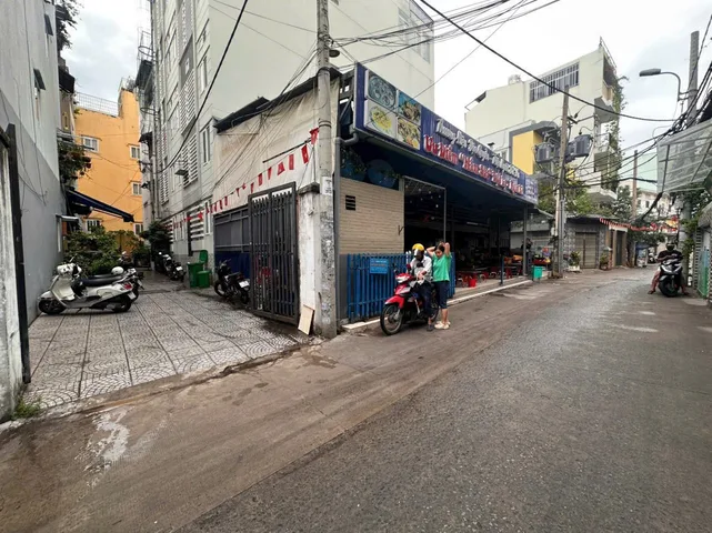 Bán nhà 2 mặt tiền hẻm xe tải ngay chợ Bà Chiểu, 14x7, 98m2. Đang kinh doanh 350 tr/tháng