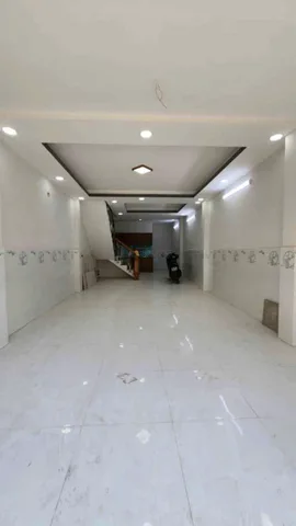 HIẾM - NHÀ MT ĐƯỜNG, SÁT CHỢ, KINH DOANH ĐỈNH - ĐƯỜNG NHỰA 8M - PHƯỜNG BÌNH HƯNG HOÀ A . BÌNH TAN