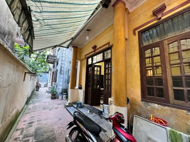 Bán nhà 186m² full thổ cư ngang 6.6m giá 23.8 tỷ tại Đường Ngọc Thụy Phường Bồ Đề