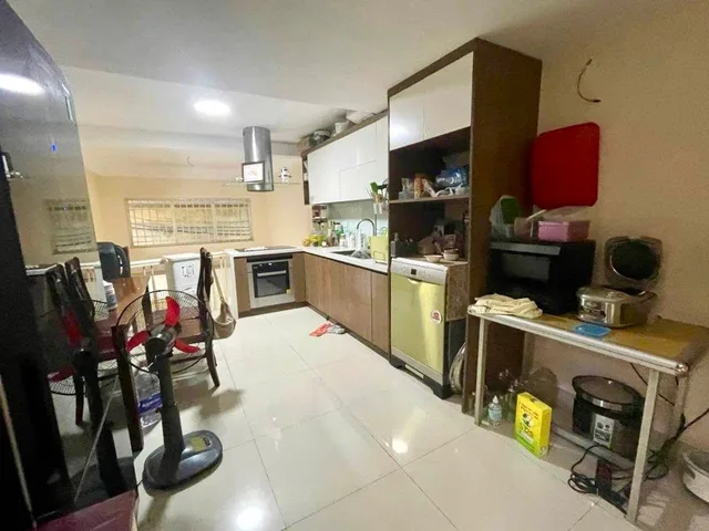 Bán nhà Trường Chinh – Giá 12.9 tỷ – DT 40m² x 5 tầng – MT 4m – căn góc 2 thoáng, gần phố, tiềm năng tăng giá mạnh