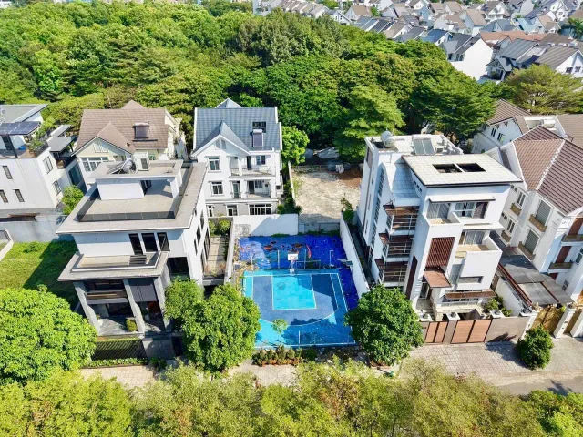 Bán đất 300m² full thổ cư ngang 15m giá 38.5 tỷ tại Phường Phước Long