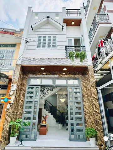 Giá cực hiếm! Bán nhà 33m2 xây 2 tầng Lê Văn Thọ,Gò Vấp giá 2tỷ050. Gần công viên Làng Hoa. Hẻm 5m.