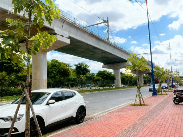 BÁN NHÀ MẶT TIỀN XA LỘ HÀ NỘI, THẢO ĐIỀN, QUẬN 2 - 113M2 - NGAY GA METRO THẢO ĐIỀN SẴN DÒNG TIỀN 100TR/THÁNG - GIÁ 48 TỶ