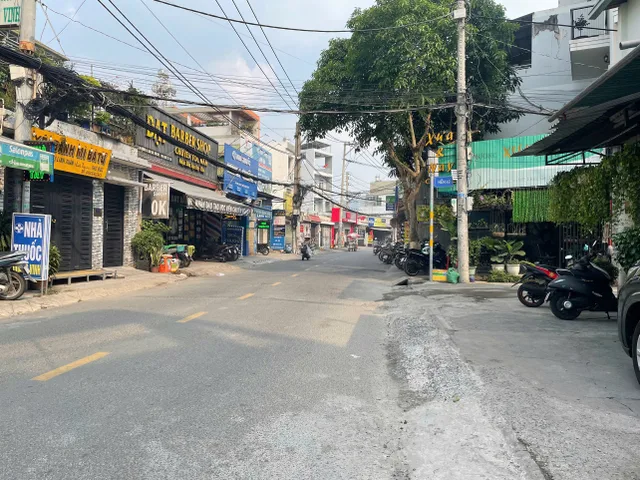 Bán nhà 85.7m² full thổ cư ngang 4m giá 14.5 tỷ tại Phường Linh Xuân