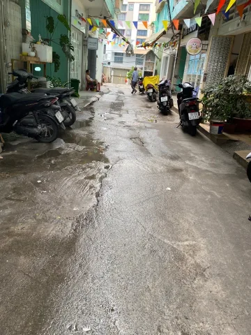 Nhà bán phan văn trị 3 tầng hẽm xe hơi gần chợ