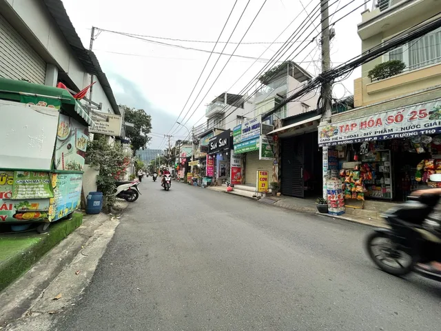 Bán nhà 105m² full thổ cư ngang 5m giá 12.5 tỷ tại Phường Thủ Đức